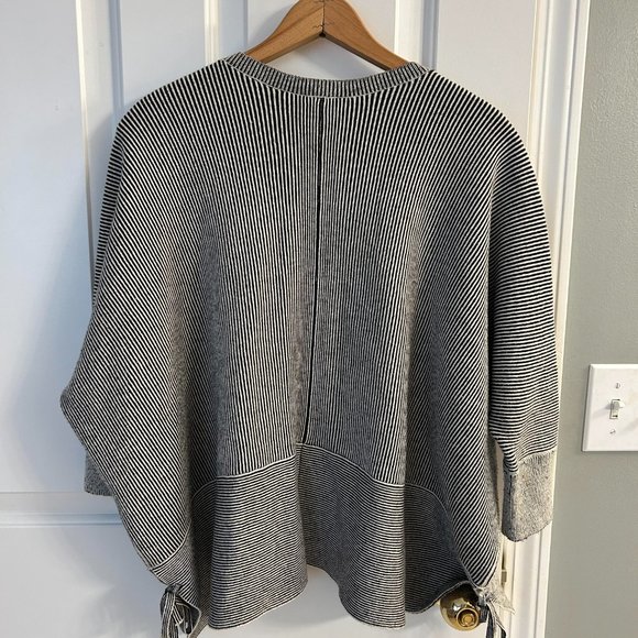 Cabi Cupid's Cardi size small - Picture 2 of 3